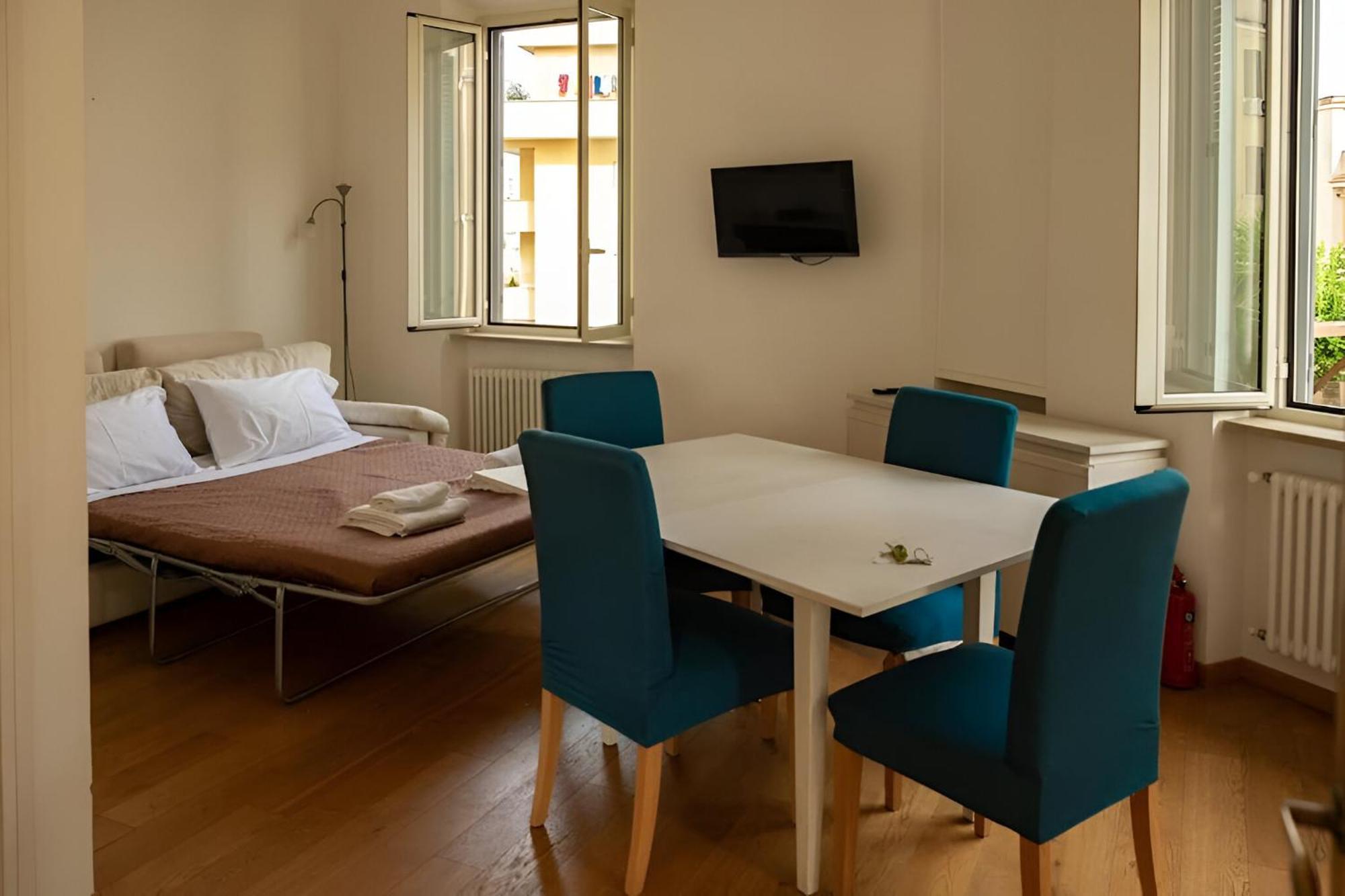 Clivo's 2 Buddyrent * Roma